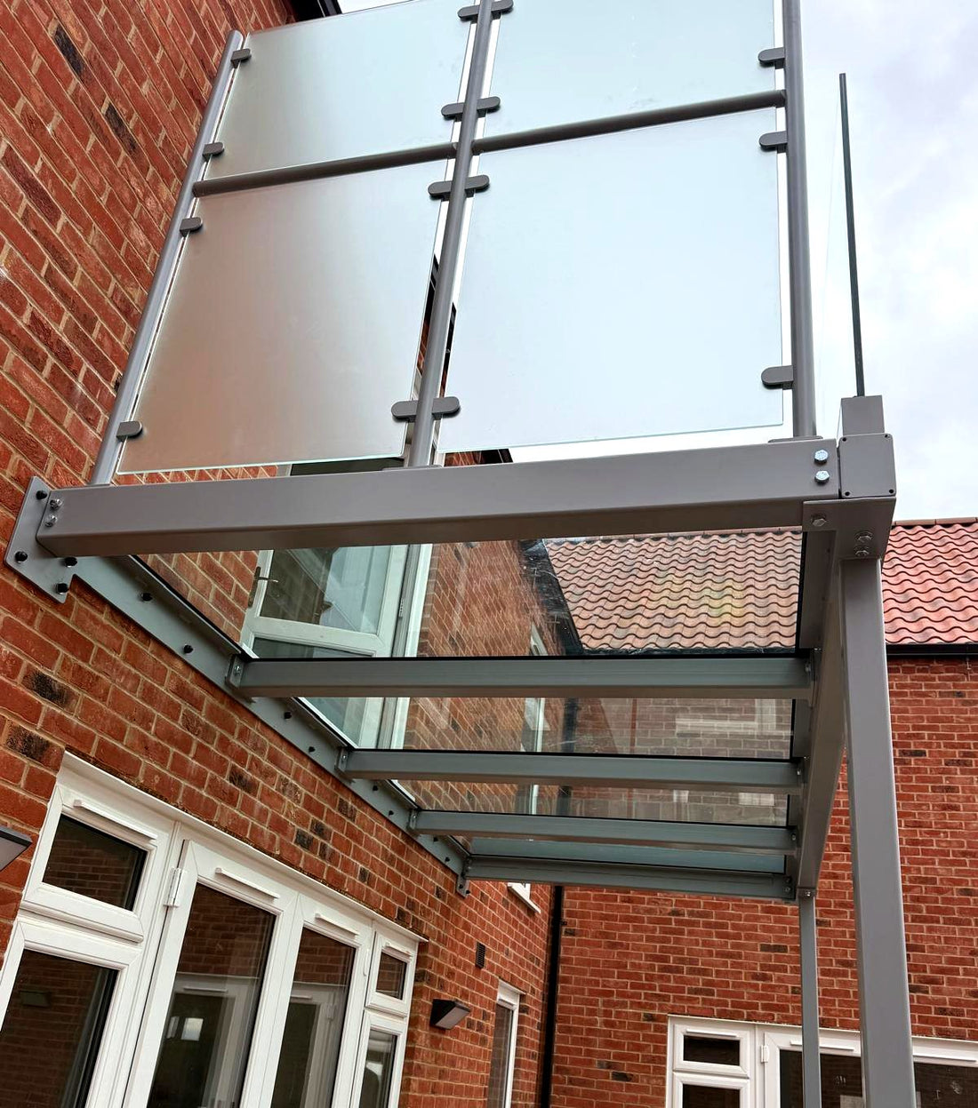 Full Walk-On Glass Floor Balcony, Frameless Balustrade & Privacy Screen, Whissendine, Rutland