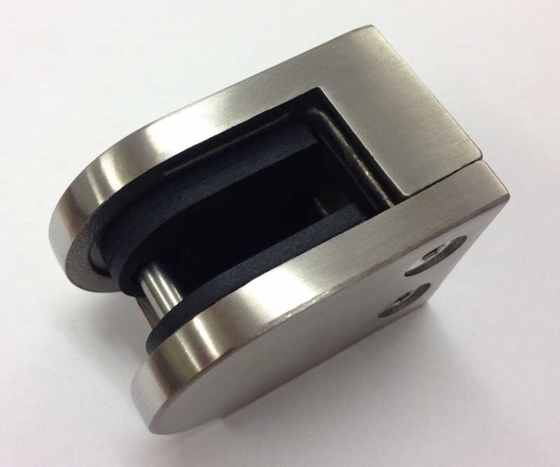 Heavy section 316 stainless steel glass clamp for laminated glass