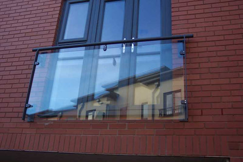 12mm clear toughened glass panel cut to size