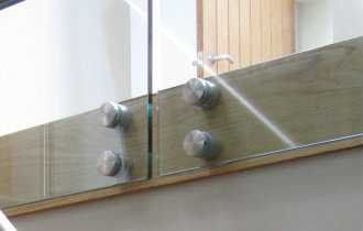 15mm toughened glass in a side fixed frameless balustrade