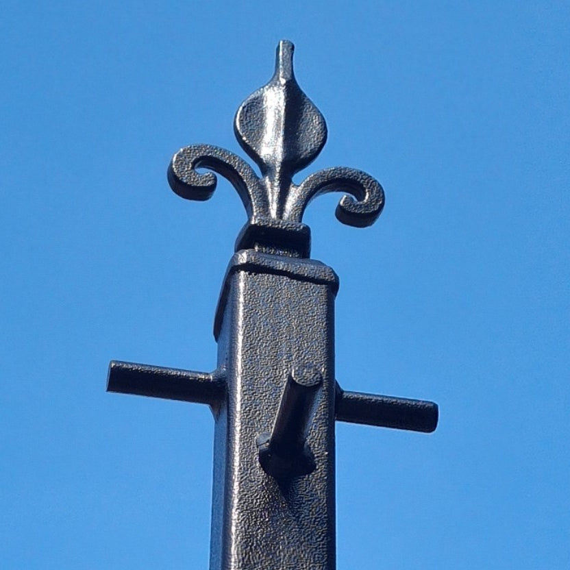 Fleur de lys washing line pole in black powder coated finish