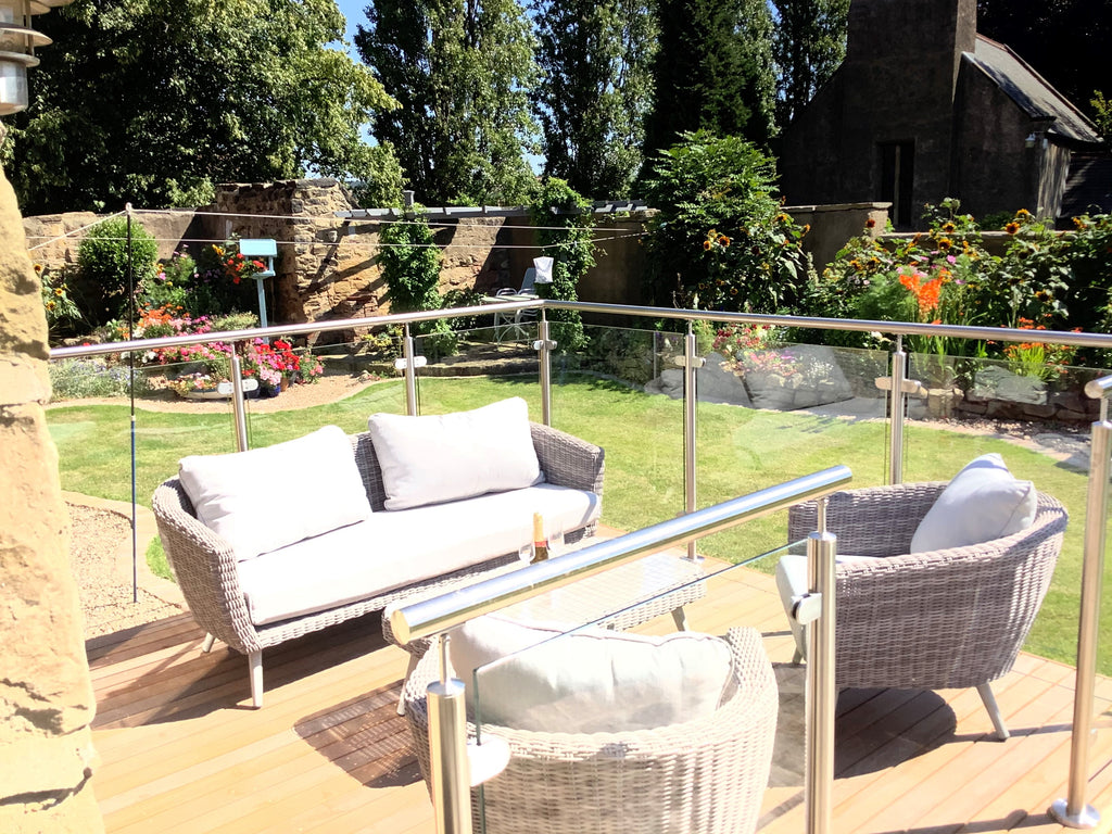 External glass balustrade on 48.3mm stainless steel posts with handrail