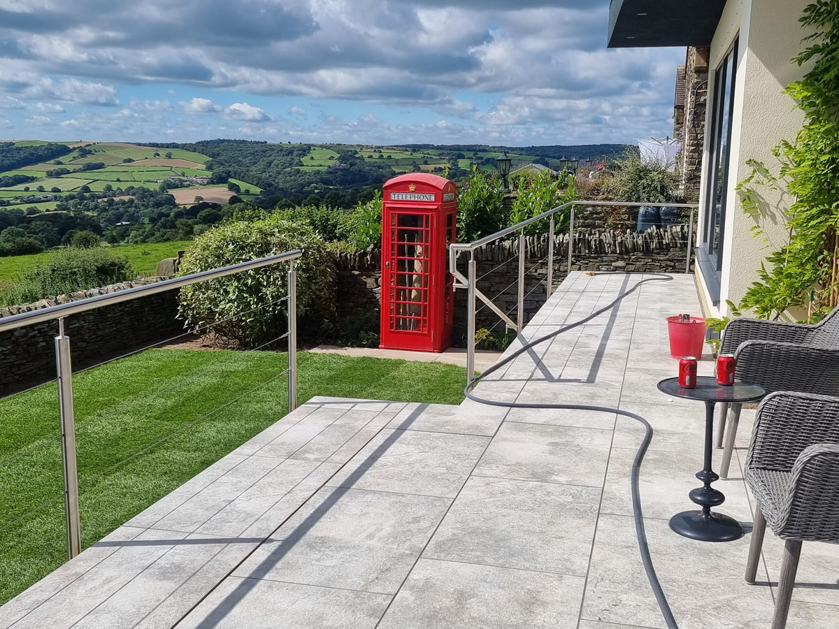 Modern stainless wire rope balustrade, Sheffield